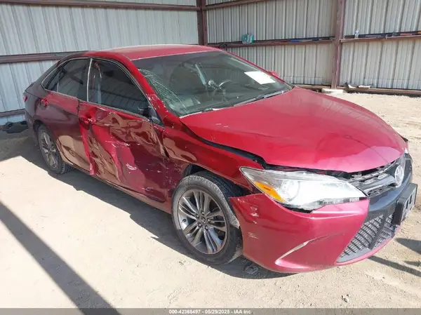 4T1BF1FK6HU750766 2017 TOYOTA CAMRY - Image 1