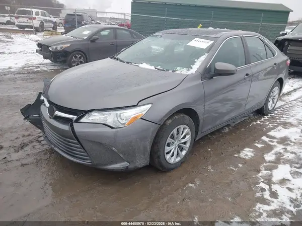 4T1BF1FK6HU751237 2017 TOYOTA CAMRY - Image 2