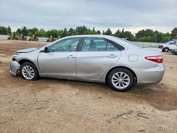 4T1BF1FK6HU761671 2017 TOYOTA CAMRY - Image 2