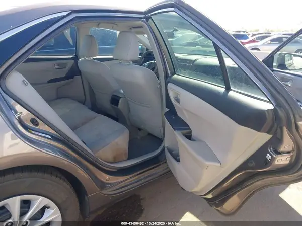 4T1BF1FK6HU762934 2017 TOYOTA CAMRY - Image 8