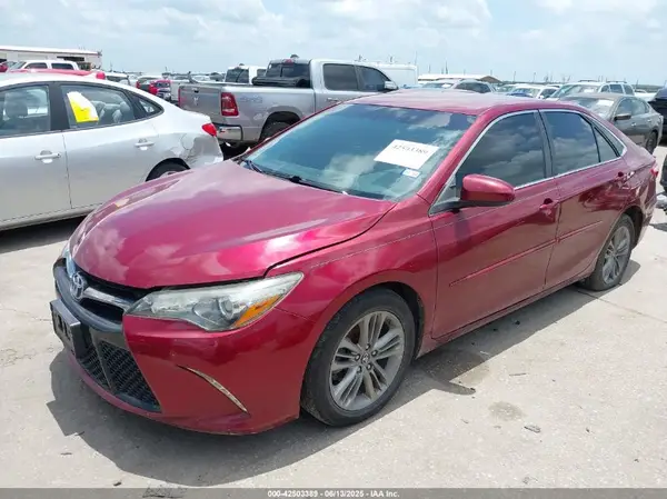 4T1BF1FK6HU764019 2017 TOYOTA CAMRY - Image 2