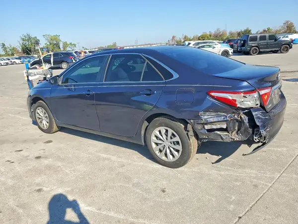 4T1BF1FK6HU765283 2017 TOYOTA CAMRY - Image 2