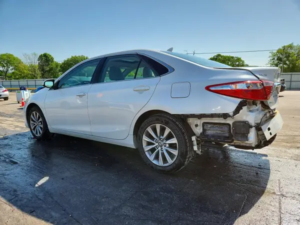 4T1BF1FK6HU767440 2017 TOYOTA CAMRY - Image 2