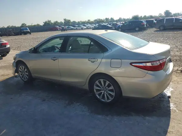 4T1BF1FK6HU769009 2017 TOYOTA CAMRY - Image 2
