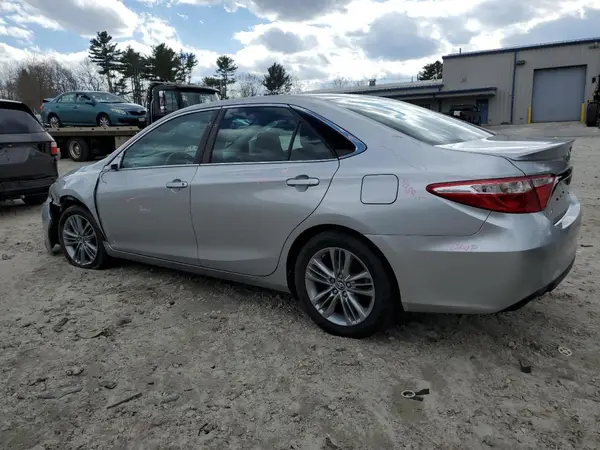 4T1BF1FK6HU770421 2017 TOYOTA CAMRY - Image 2