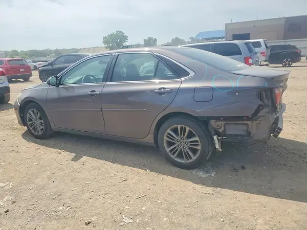 4T1BF1FK6HU770757 2017 TOYOTA CAMRY - Image 2