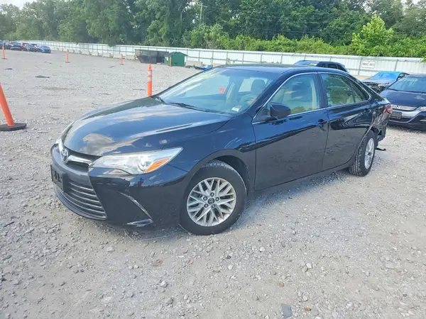 4T1BF1FK6HU771763 2017 TOYOTA CAMRY - Image 1