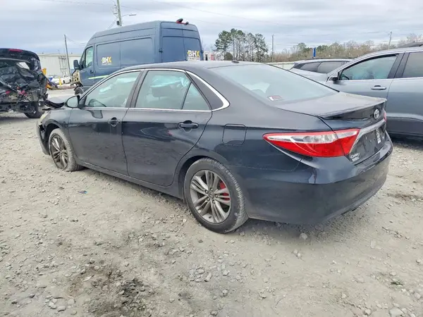 4T1BF1FK6HU773125 2017 TOYOTA CAMRY - Image 2