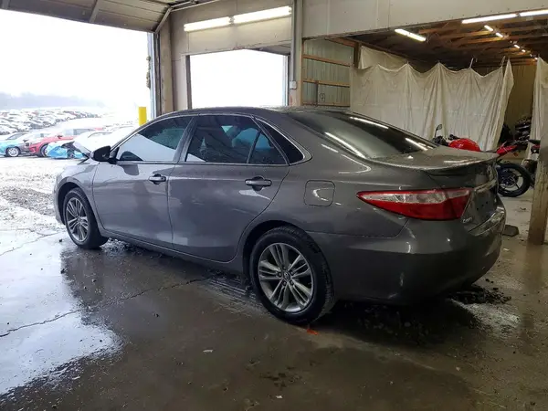 4T1BF1FK6HU773593 2017 TOYOTA CAMRY - Image 2