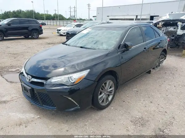 4T1BF1FK6HU773772 2017 TOYOTA CAMRY - Image 2