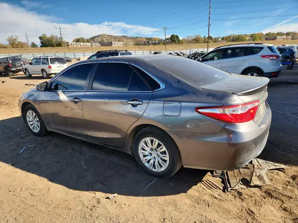 4T1BF1FK6HU777093 2017 TOYOTA CAMRY - Image 2