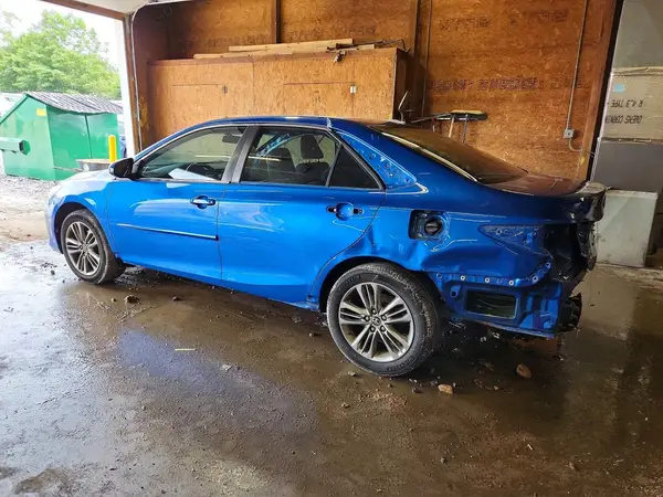4T1BF1FK6HU783752 2017 TOYOTA CAMRY - Image 2