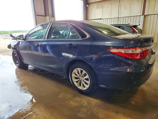 4T1BF1FK6HU786988 2017 TOYOTA CAMRY - Image 2