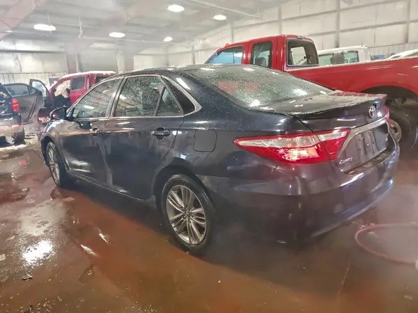4T1BF1FK6HU787803 2017 TOYOTA CAMRY - Image 2