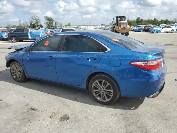 4T1BF1FK6HU789339 2017 TOYOTA CAMRY - Image 2