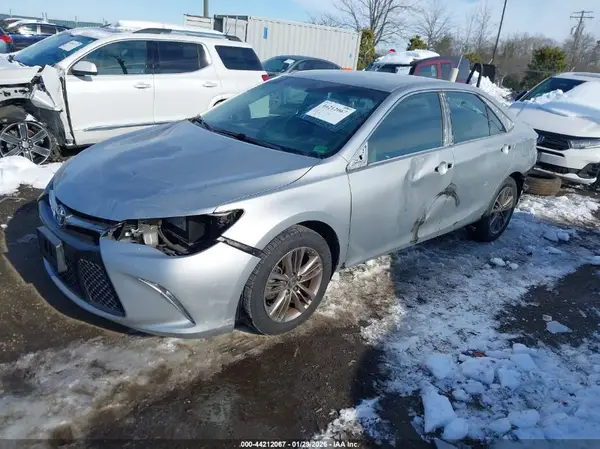 4T1BF1FK6HU789633 2017 TOYOTA CAMRY - Image 2