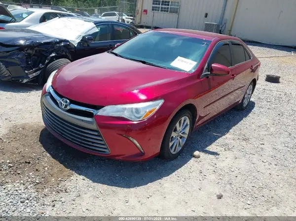4T1BF1FK6HU791835 2017 TOYOTA CAMRY - Image 2