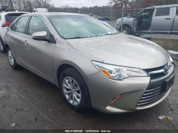 4T1BF1FK6HU792242 2017 TOYOTA CAMRY - Image 1