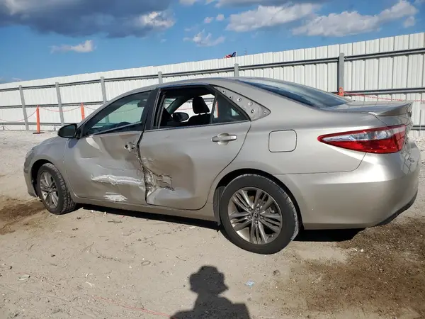 4T1BF1FK6HU793519 2017 TOYOTA CAMRY - Image 2
