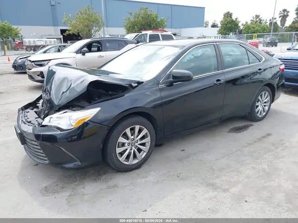 4T1BF1FK6HU794069 2017 TOYOTA CAMRY - Image 2