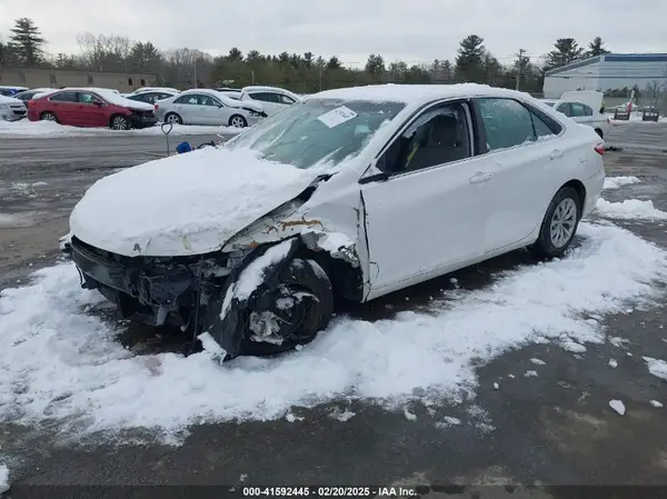 4T1BF1FK6HU795920 2017 TOYOTA CAMRY - Image 2