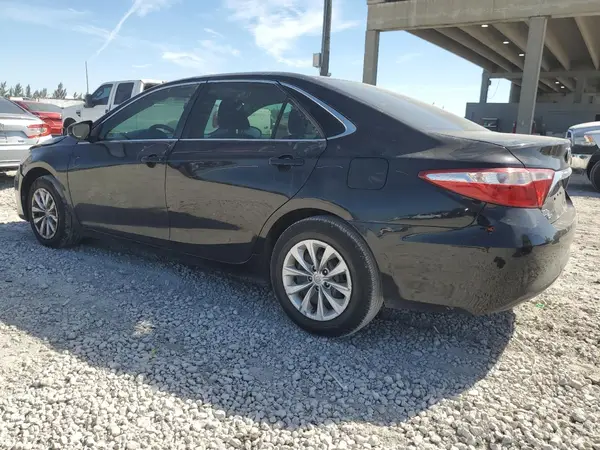4T1BF1FK6HU796114 2017 TOYOTA CAMRY - Image 2