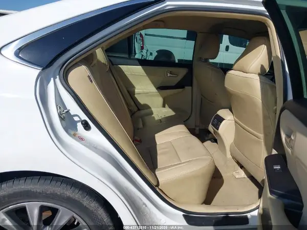 4T1BF1FK6HU797392 2017 TOYOTA CAMRY - Image 8
