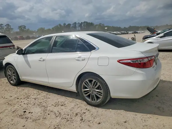 4T1BF1FK6HU800050 2017 TOYOTA CAMRY - Image 2