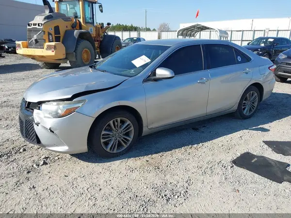4T1BF1FK6HU801411 2017 TOYOTA CAMRY - Image 2