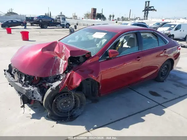 4T1BF1FK6HU802798 2017 TOYOTA CAMRY - Image 2