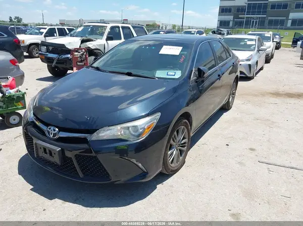 4T1BF1FK6HU804258 2017 TOYOTA CAMRY - Image 2