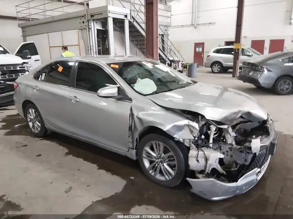 4T1BF1FK6HU805006 2017 TOYOTA CAMRY - Image 1
