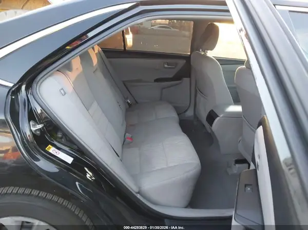 4T1BF1FK6HU806625 2017 TOYOTA CAMRY - Image 8