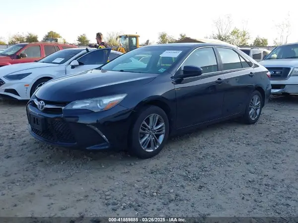 4T1BF1FK6HU812862 2017 TOYOTA CAMRY - Image 2