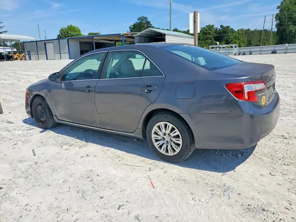 4T1BF1FK7EU756474 2016 TOYOTA CAMRY - Image 2