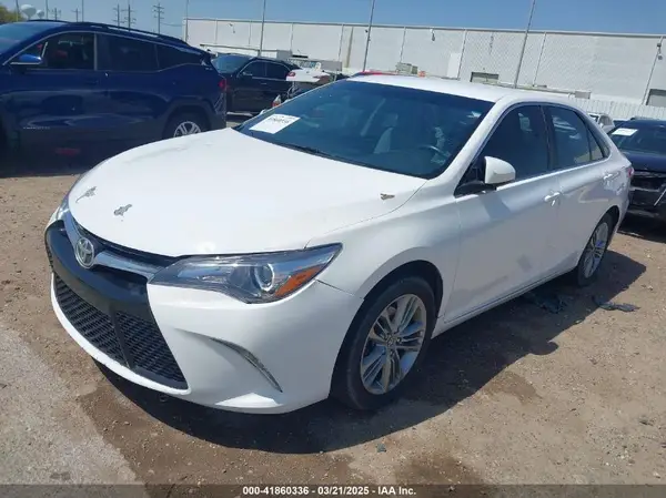 4T1BF1FK7GU117630 2016 TOYOTA CAMRY - Image 2