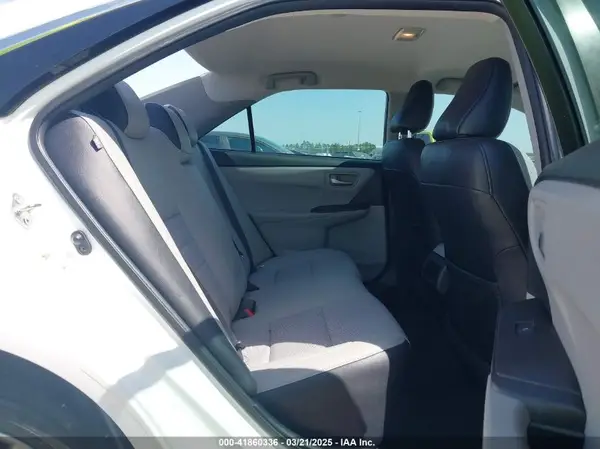 4T1BF1FK7GU117630 2016 TOYOTA CAMRY - Image 8
