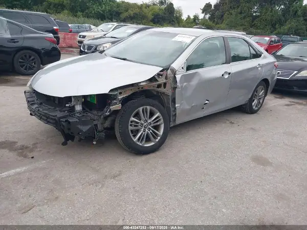 4T1BF1FK7GU117661 2016 TOYOTA CAMRY - Image 2
