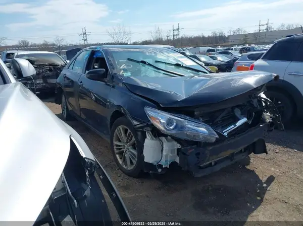 4T1BF1FK7GU118342 2016 TOYOTA CAMRY - Image 1