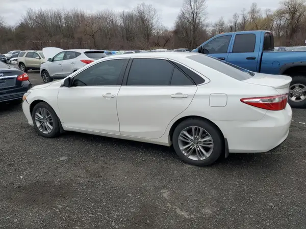 4T1BF1FK7GU118518 2016 TOYOTA CAMRY - Image 2
