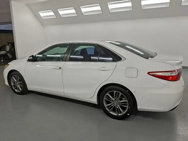 4T1BF1FK7GU120754 2016 TOYOTA CAMRY - Image 2