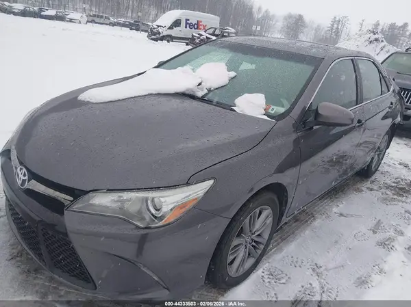 4T1BF1FK7GU121158 2016 TOYOTA CAMRY - Image 2