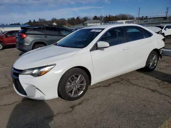 4T1BF1FK7GU121239 2016 TOYOTA CAMRY - Image 1