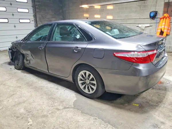 4T1BF1FK7GU121418 2016 TOYOTA CAMRY - Image 2