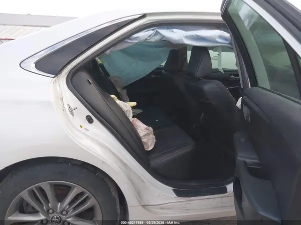 4T1BF1FK7GU121502 2016 TOYOTA CAMRY - Image 8