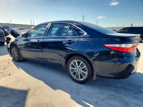 4T1BF1FK7GU123413 2016 TOYOTA CAMRY - Image 2
