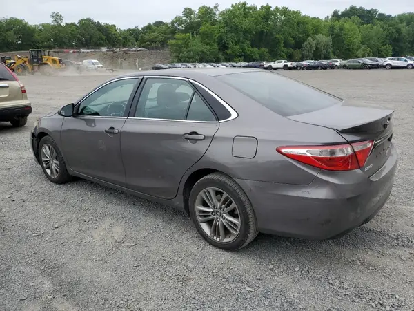4T1BF1FK7GU126182 2016 TOYOTA CAMRY - Image 2