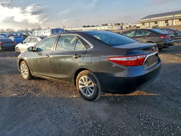 4T1BF1FK7GU126277 2016 TOYOTA CAMRY - Image 2