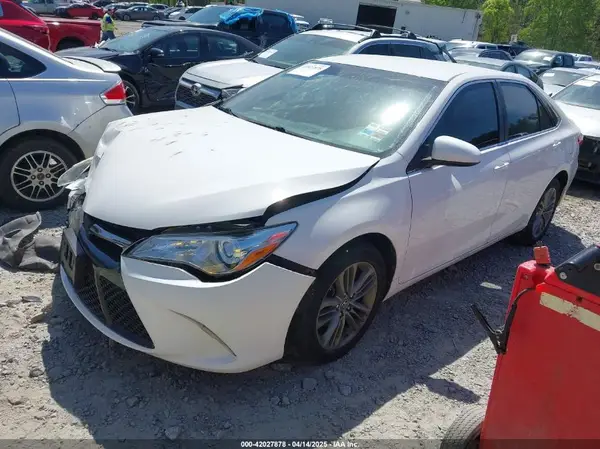 4T1BF1FK7GU128689 2016 TOYOTA CAMRY - Image 2
