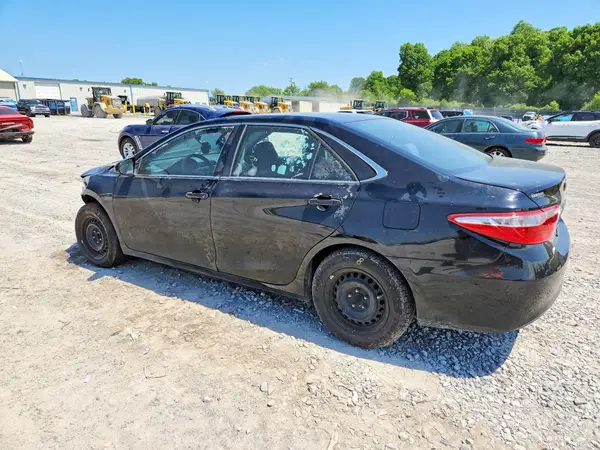 4T1BF1FK7GU128837 2016 TOYOTA CAMRY - Image 2